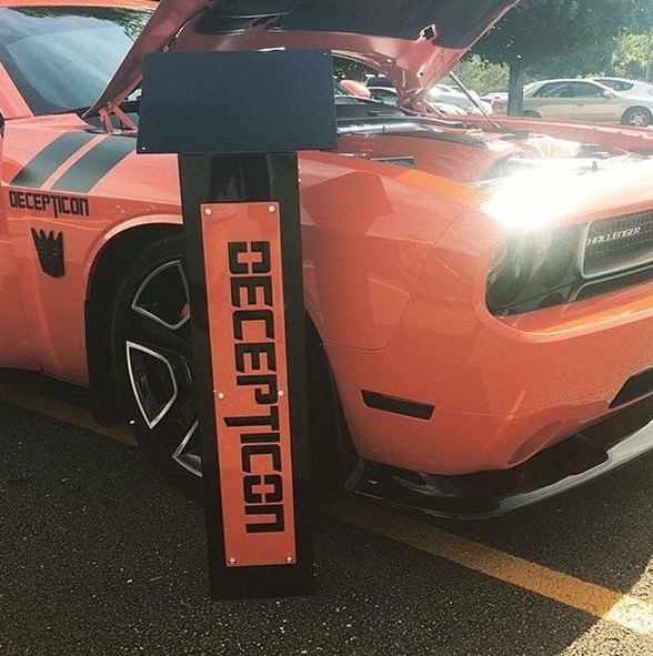 Custom Car Show Information Stand with Custom Cutout Plate